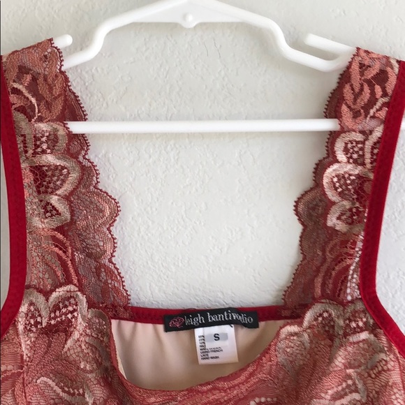 💝Designer Leigh Bantivoglio French lace top - Picture 5 of 6